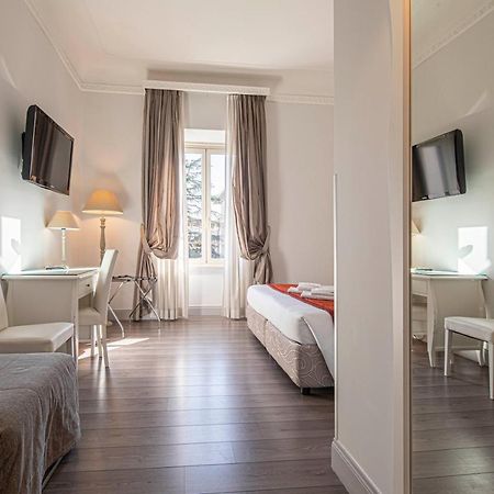 Bed and Breakfast Residenza Castrense Рим Екстер'єр фото