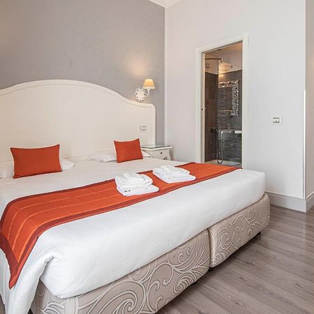 Bed and Breakfast Residenza Castrense Рим Екстер'єр фото