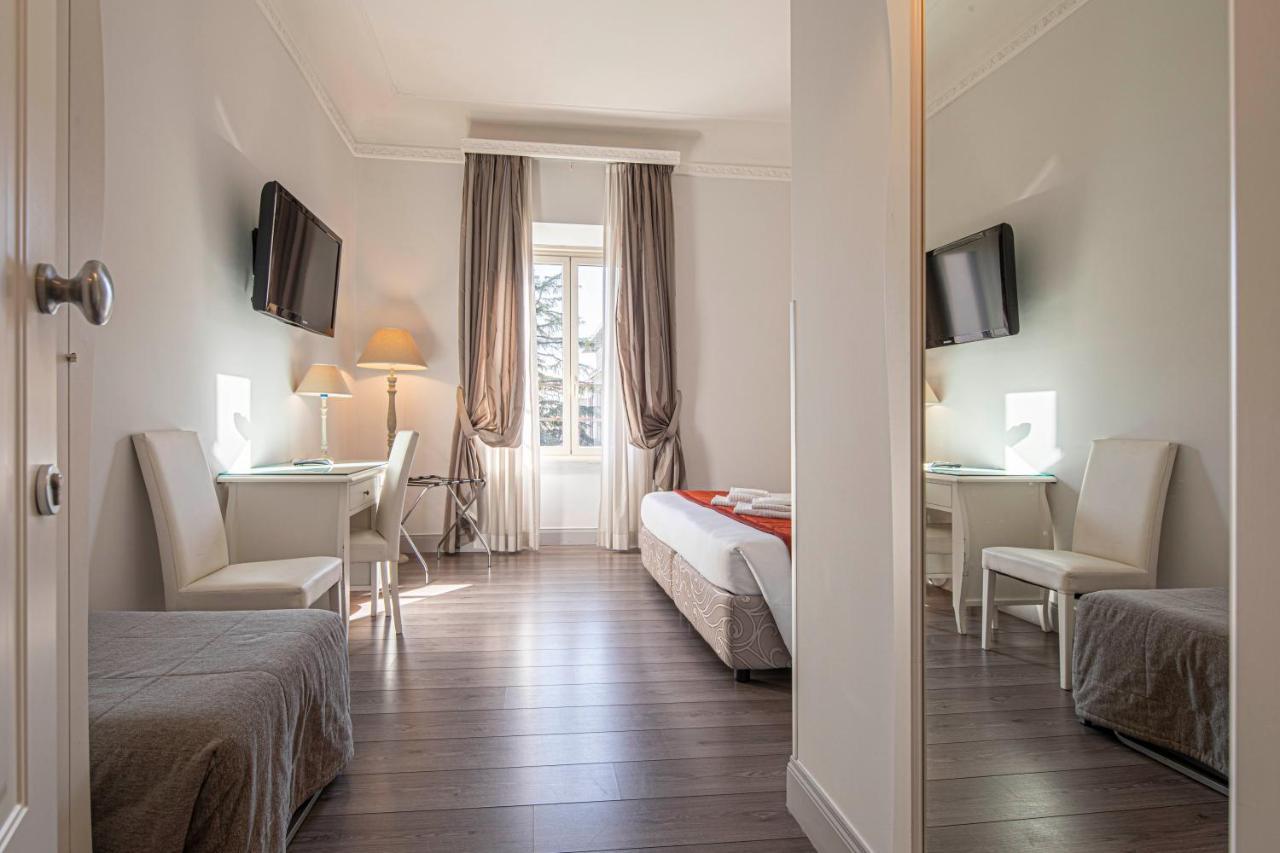 Bed and Breakfast Residenza Castrense Рим Екстер'єр фото