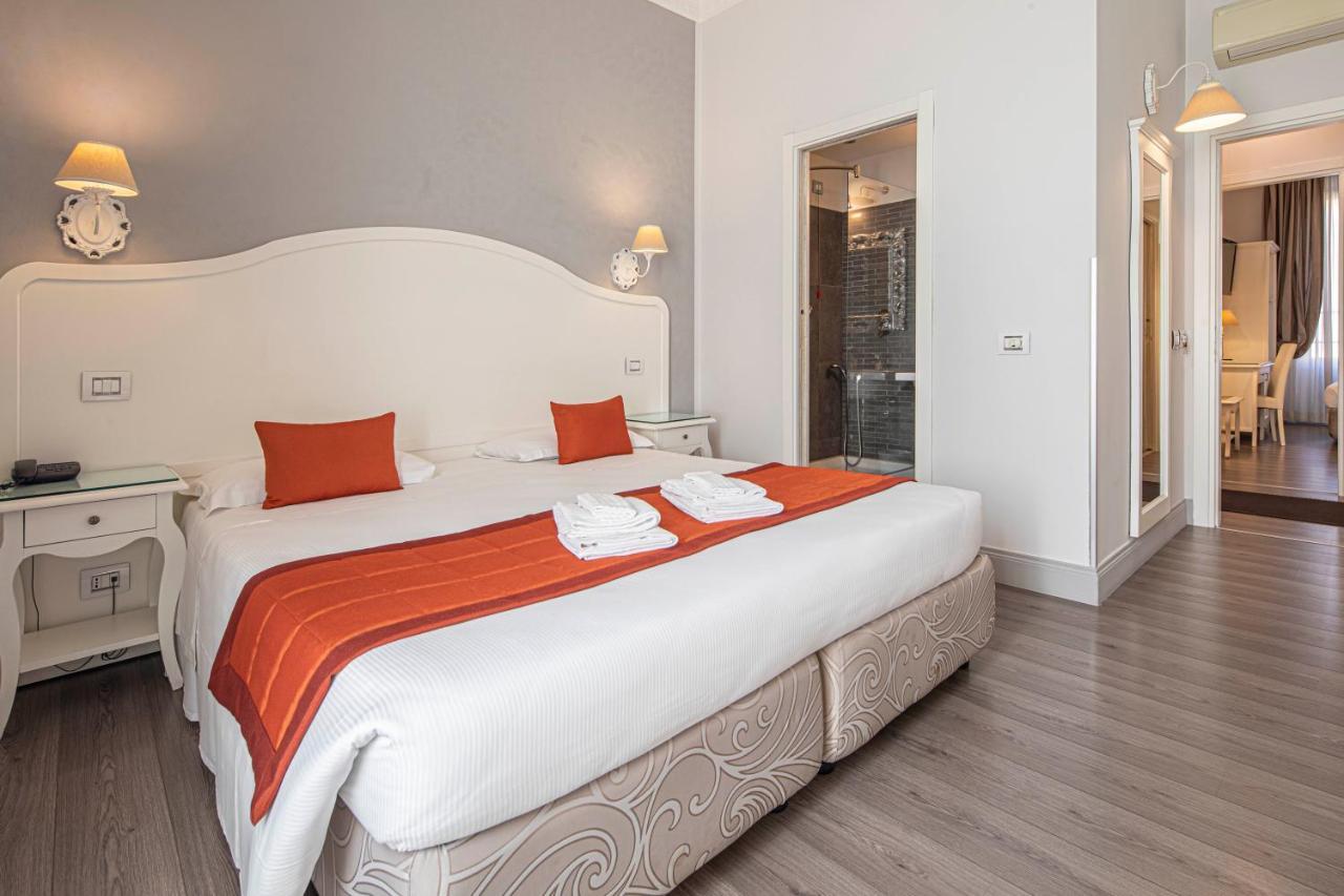 Bed and Breakfast Residenza Castrense Рим Екстер'єр фото